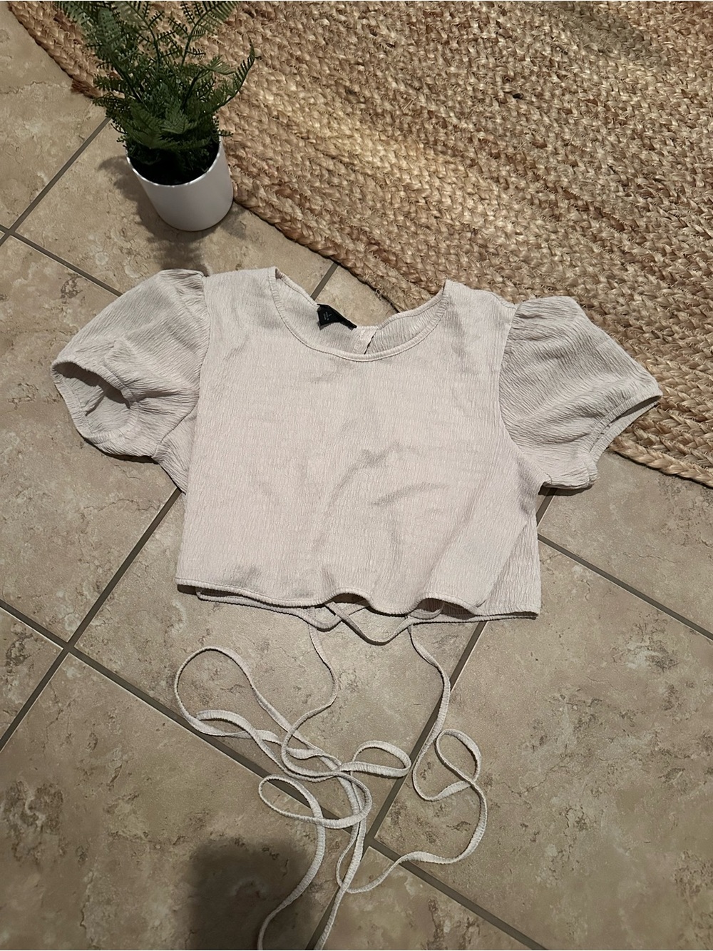 LACE UP CROP TOP